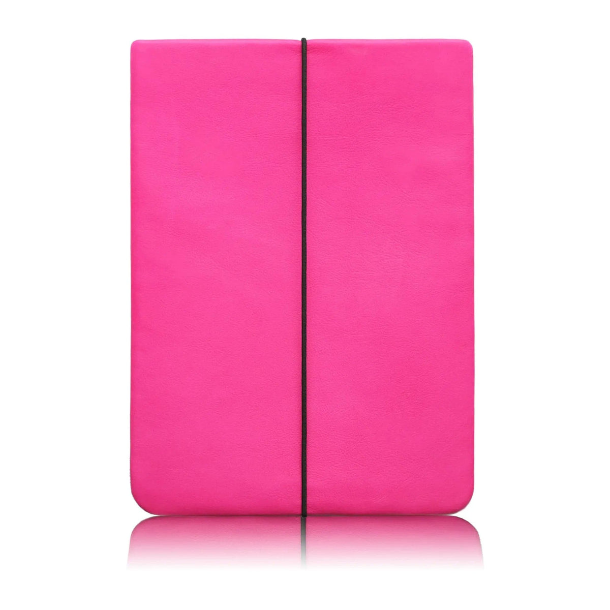 notebookhülle aus neonpinkem Leder von Vandebag